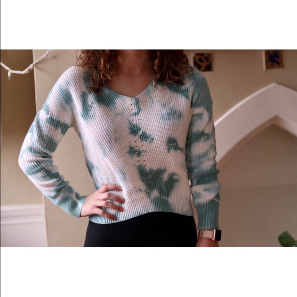 Sweater - Picture 2 of 3